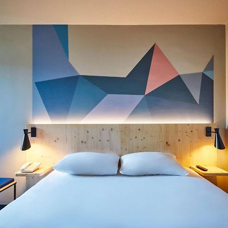 Ibis Styles Evry Lisses Hotel Exterior photo